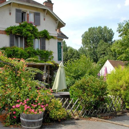 Logis Hotel De La Chapelle 밀롱라샤펠 외부 사진