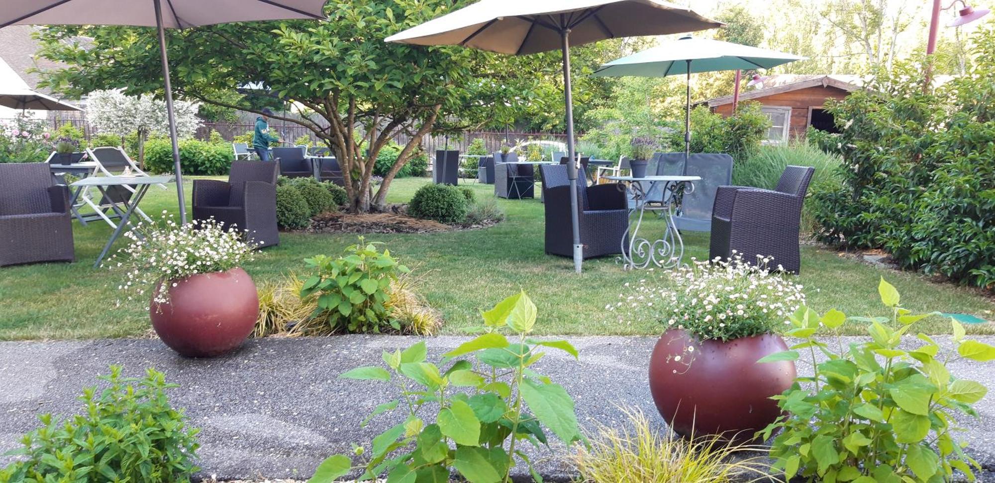 Logis Hotel De La Chapelle 밀롱라샤펠 외부 사진