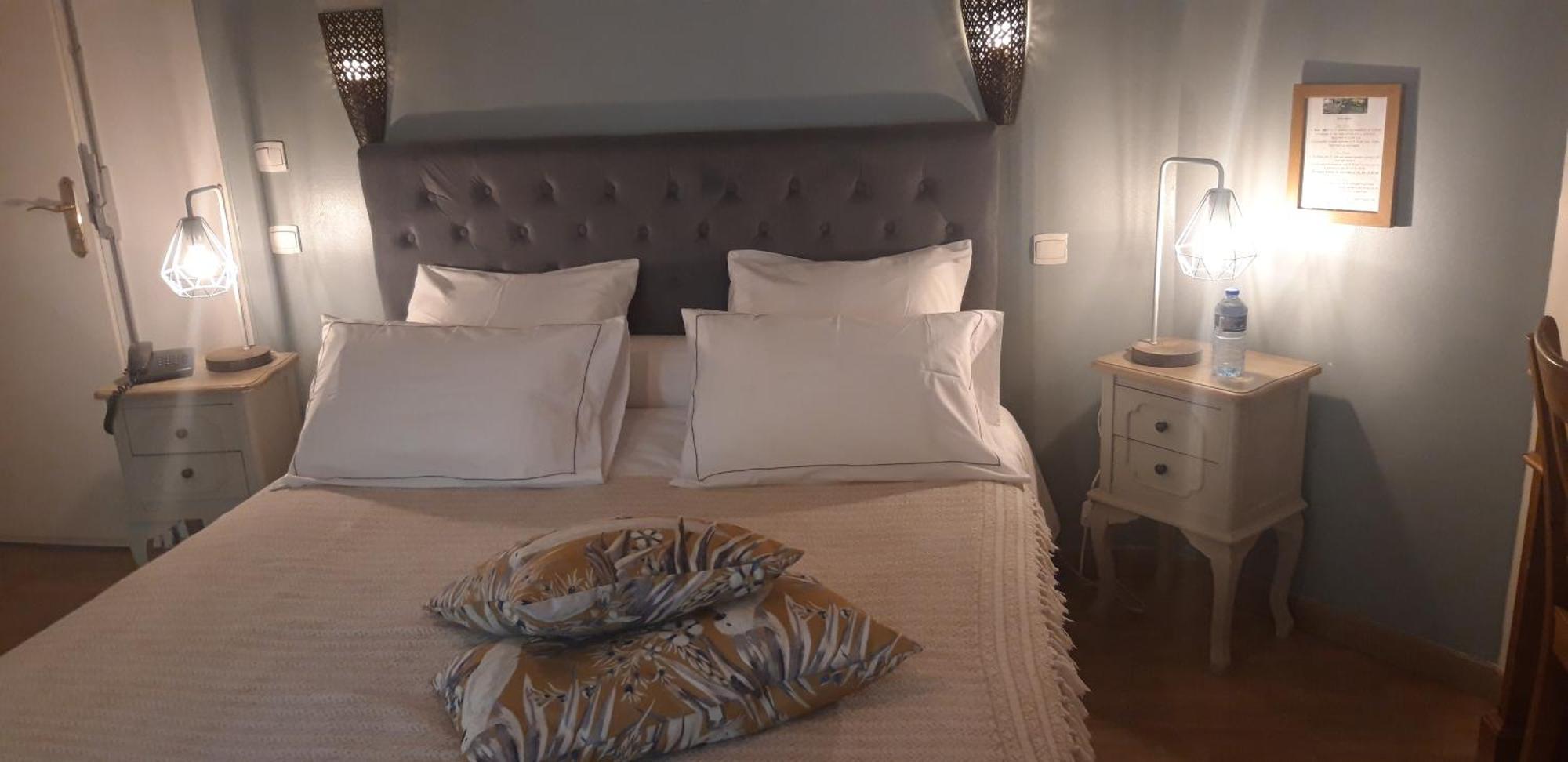 Logis Hotel De La Chapelle 밀롱라샤펠 외부 사진